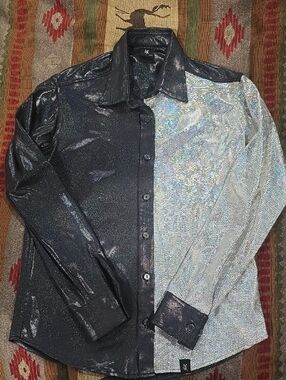 Metallic Two-Tone Button-Up Shirt - Black & Silver